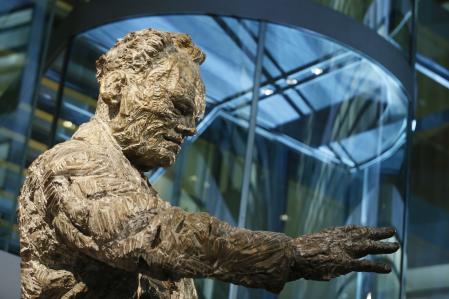 Rainer Fetting Willy Brandt Skulptur